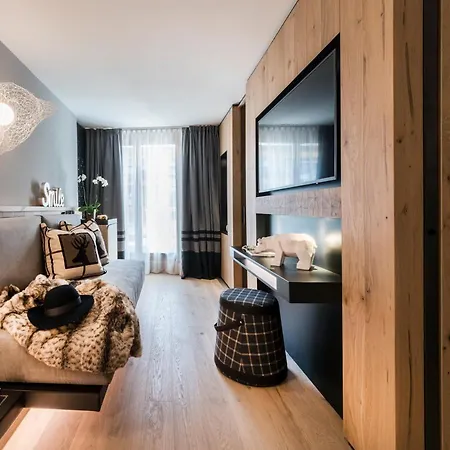 Hotel Majestic 4*